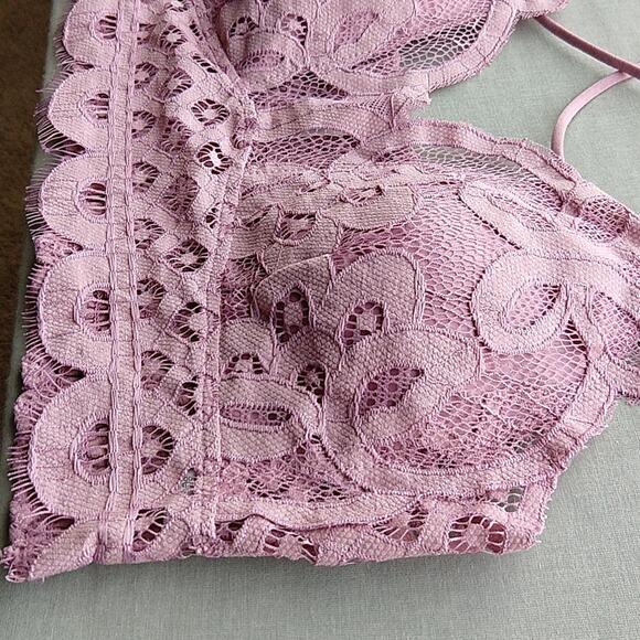 2X Burgundy Lace Bralette with Bra Pads Zenana double adjustable straps smocked - Picture 6 of 15